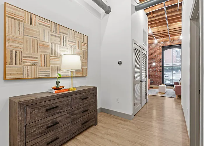Brick & Bed Riverfront Lofts, G 202